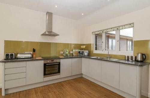 Queen Camel House | Rectory Farm Lodge