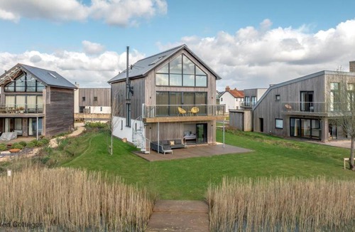 Holworth House | Reflections