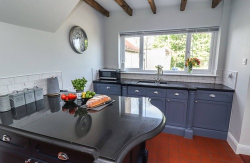 Reighton Cottage | REIGHTON HOUSE, pet friendly, luxury holiday cottage in Filey