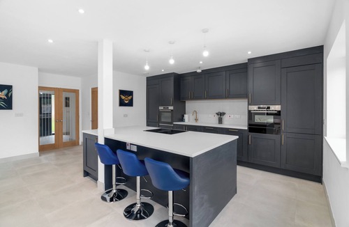 Cambridge House | Relax with easy access to Cambridge. Electric car charging and parking available
