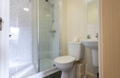 Cheltenham Apartment | Relaxing Retreat in Cheltenham