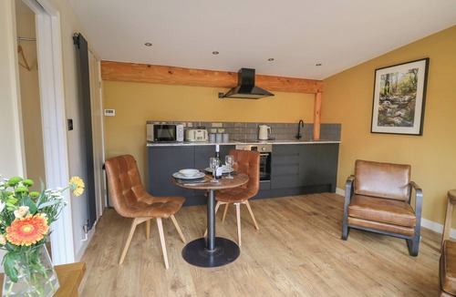 Kingswood Cottage | Rhosyn