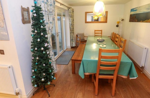 Mullion House | Ridgeback House