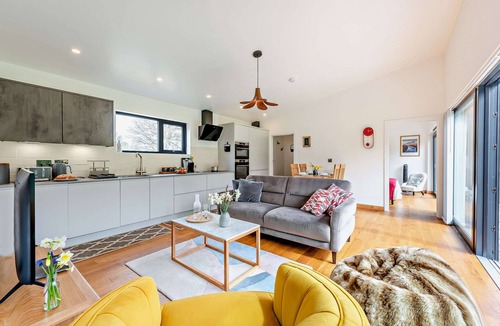 Beckley House | River Birch - Two Bedroom House, Sleeps 4