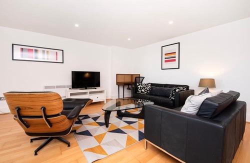 Vauxhall Apartment | River View 2 Bed