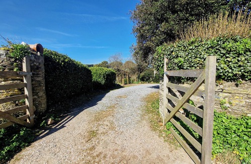 Bantham Apartment | River View - a lovely waterside first floor apartment in Bantham, South Devon
