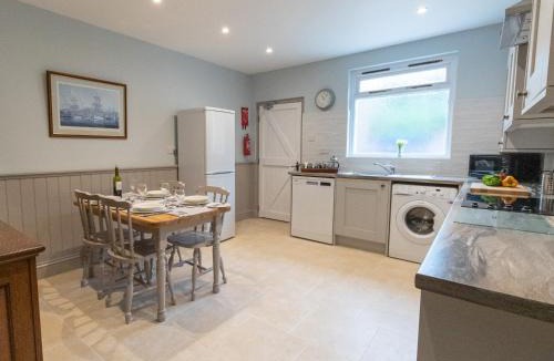 Upwey House | Riverhouse Lodge