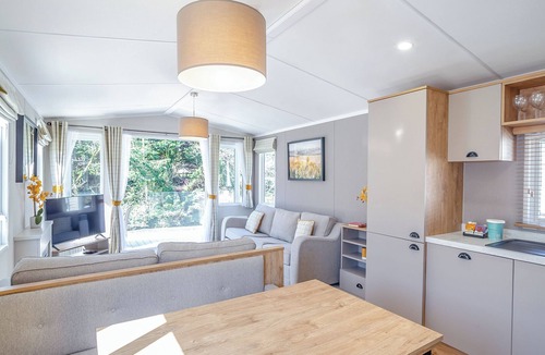 Saltash House | Riverside 2 Bed Holiday Caravan – Lynher Retreat