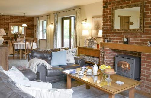 Costessey House | Riverside Cottage