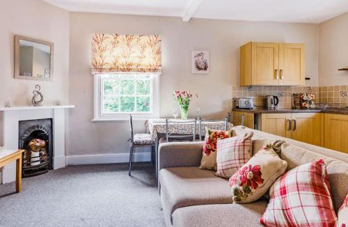 Craven Arms House | Riverside