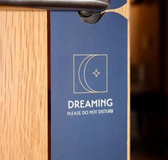 Perth Cabin | Riverstone Lodge Hotel