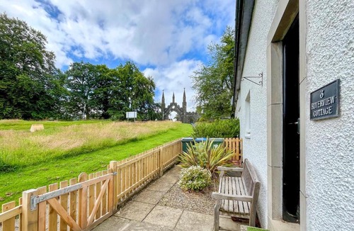 Kenmore House | Riverview Cottage