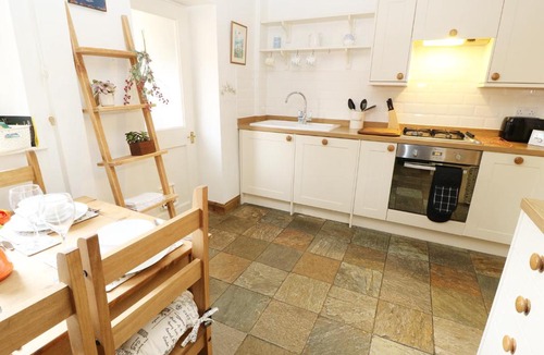 Beeley House | Robin Cottage - 2 The Meadows