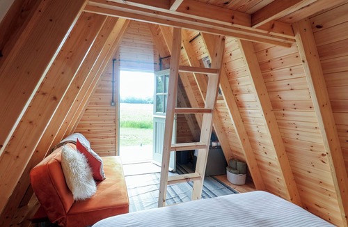 Woodbridge Cottage | Robin