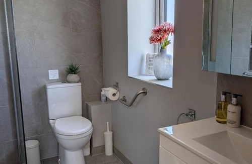 Whitchurch House | Robins Rest