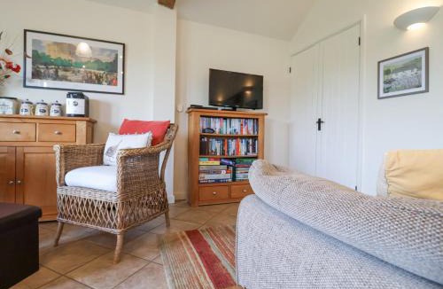 Hethel House | Romulus