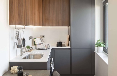 Fairfield Apartment | Roomy Studio | Workspace & Laundry Room | StayCozy