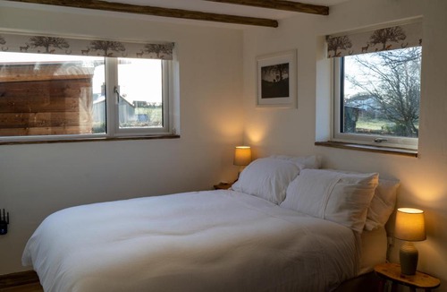 Lydney Ski Chalet | Rose Hideaway