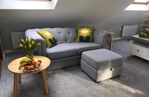 Macclesfield Apartment | Round-y-Corner