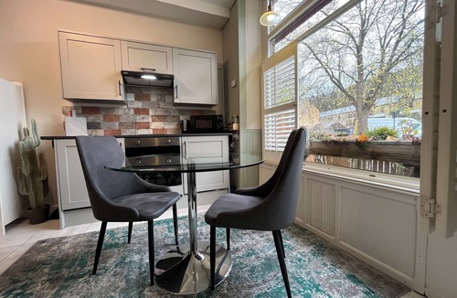 Wadsworth Apartment | Royd Villas,Accessible & Quiet Prime Central Location. Log Burner &Private Patio