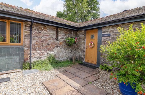 Saltash Cottage | Rural Cornish Retreat with Wood Burner & Countryside Views