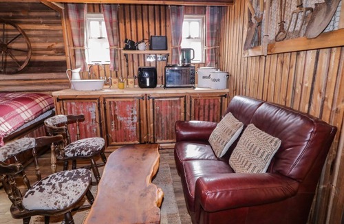 Limavady Cabin | Rusty Barn, Clonbur, County Galway