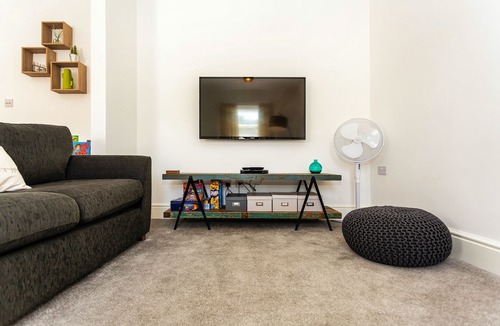 Hele Apartment | Saint James By The Quay