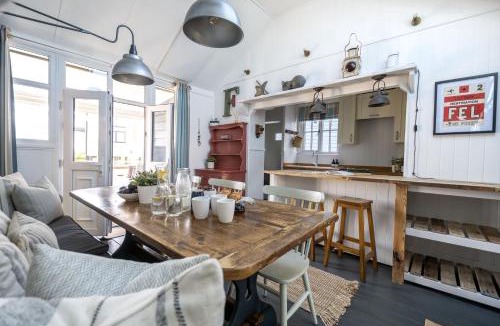 Felixstowe House | Saltmarsh