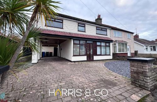 Thornton-Cleveleys House | Sandringham & Spa Villa