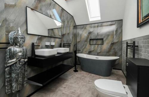 Albrighton House | Sandstone Grange