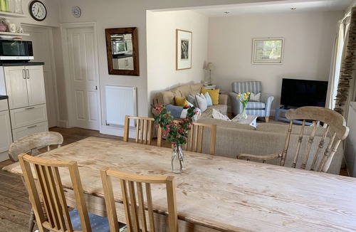 Rock Cottage | SANDY LODGE ROCK, pet friendly, with open fire in Rock