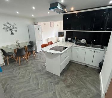 South Hornchurch Apartment | Sariyu place