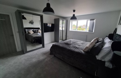 Leicester House | SAV 5 Bed Luxury House Leicestershire