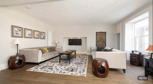 Bonnington Apartment | Saxecoburg Residence Place