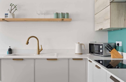 Maenporth Apartment | Scandi Style Apartment in Central Falmouth