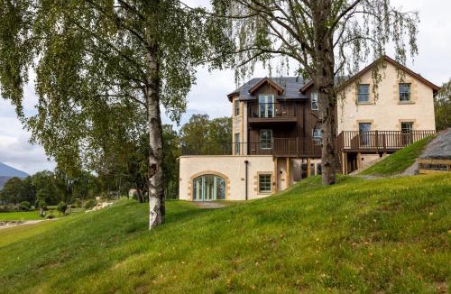 Foss House | Schiehallion House