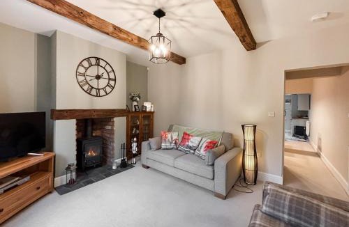 Hinstock House | School Cottage
