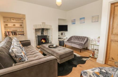 Pentewan House | Sea Cliff Cottage