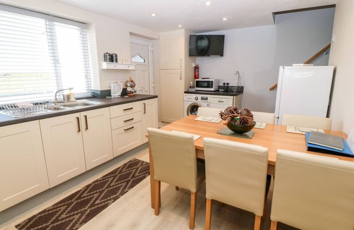 Dinas Cottage | Sea Scape