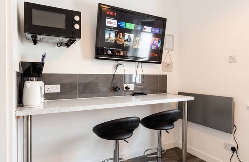 Cushendall Apartment | Sea-View 1-Bed Flat Sleeps 3 · Walk to Cushendall Beach