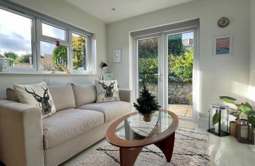 Weymouth House | Seafeathers - Luxury Holiday Home with Sea Views
