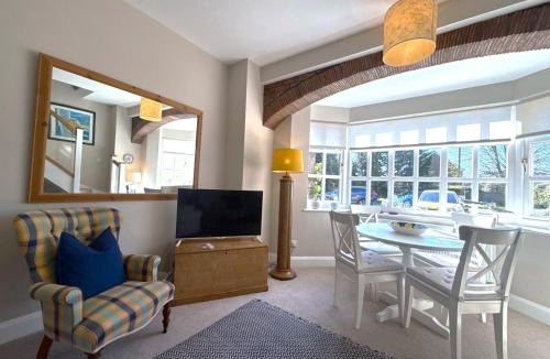 Aldwick House | Seagull Cottage, Aldwick