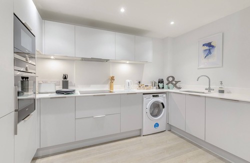 Mortehoe Apartment | Seashell - R2 - Two Bedroom Apartment, Sleeps 4