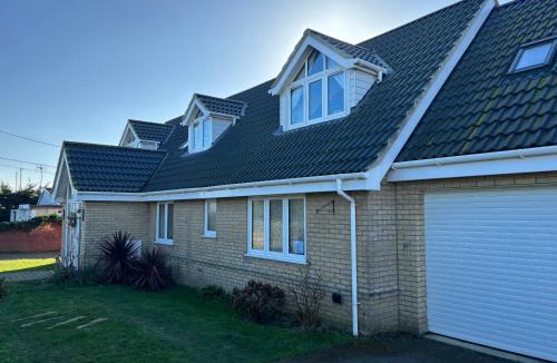 Pakefield House | Seaview