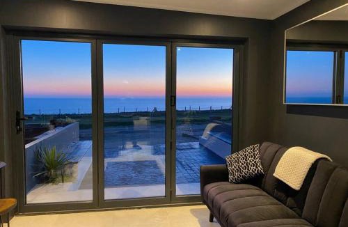 Peacehaven Apartment | Seaview Stay