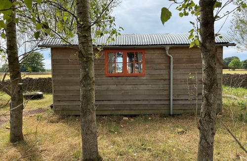 Minchinhampton Cabin | Secluded off grid Shepherd's Hut