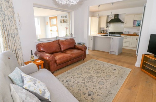 Arnside Cottage | SHADY BOWERS, with a garden in Arnside