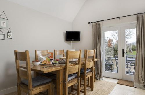 Chipping Norton House | Shepherds Cottage