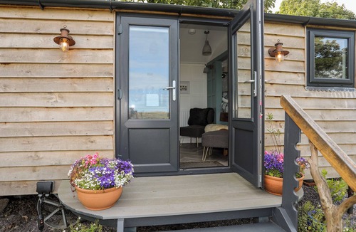 Llanfflewyn Cottage | Shepherds Stone