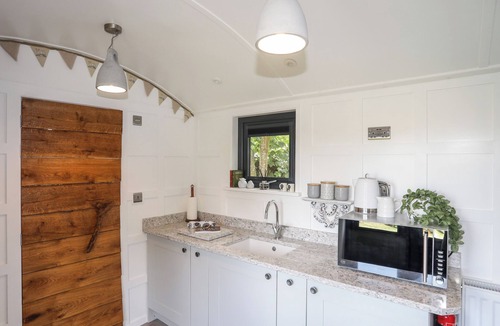 Llanfflewyn Cottage | Shepherds Stone